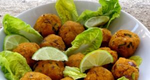 Boulettes de lentilles corail aux épices – Mercimek köftesi (Bahreïn)