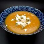 Velouté de potiron et châtaignes au chavignol