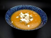 Velouté de potiron et châtaignes au Chavignol