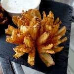 Fleur d&rsquo;oignon frit x