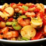 Salade crevettes fèves poivrons et autres