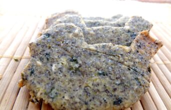 Crackers vegan, sans gluten, aux lentilles et sésame