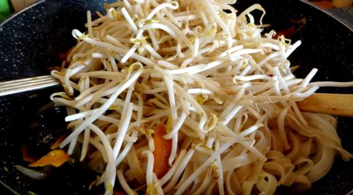 Wok végétarien façon Pad Thaï 13