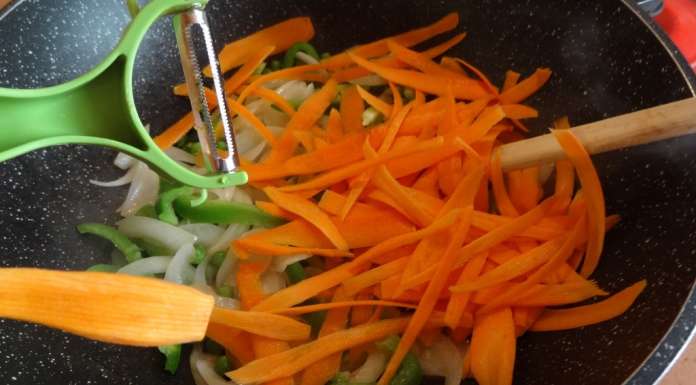 Wok végétarien façon Pad Thaï 5