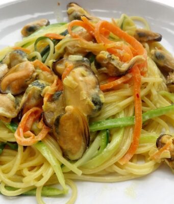 Spaghetti et moules sauce safran