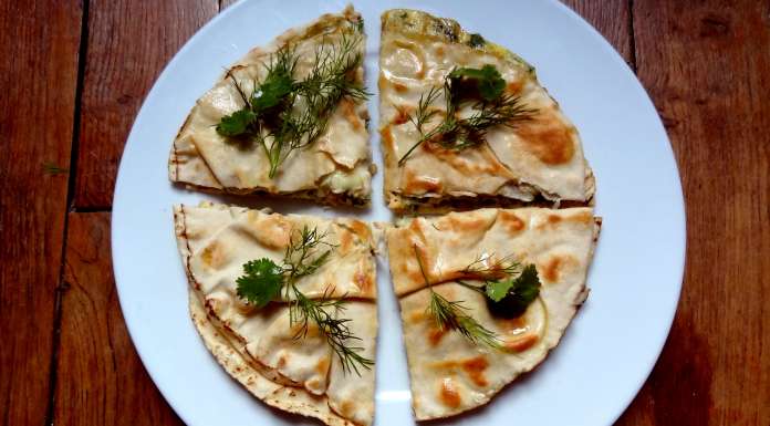 Pita à l'omelette aux herbes