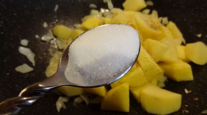 pommes-de-terre-et-oignon-au-curry-4