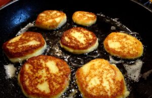 Croquettes de purée – Tocinei (Moldavie)