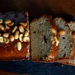 pain-de-bananes-aux-pruneaux-et-cacahuetes