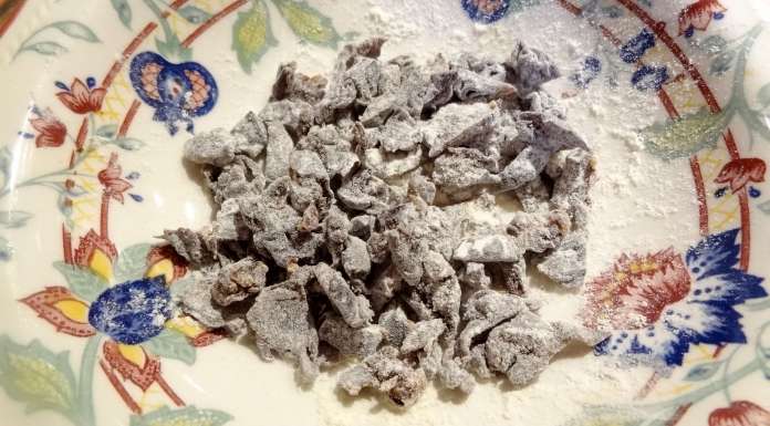 pain-de-bananes-aux-pruneaux-et-cacahuetes-7