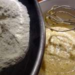 pain-de-bananes-aux-pruneaux-et-cacahuetes-8