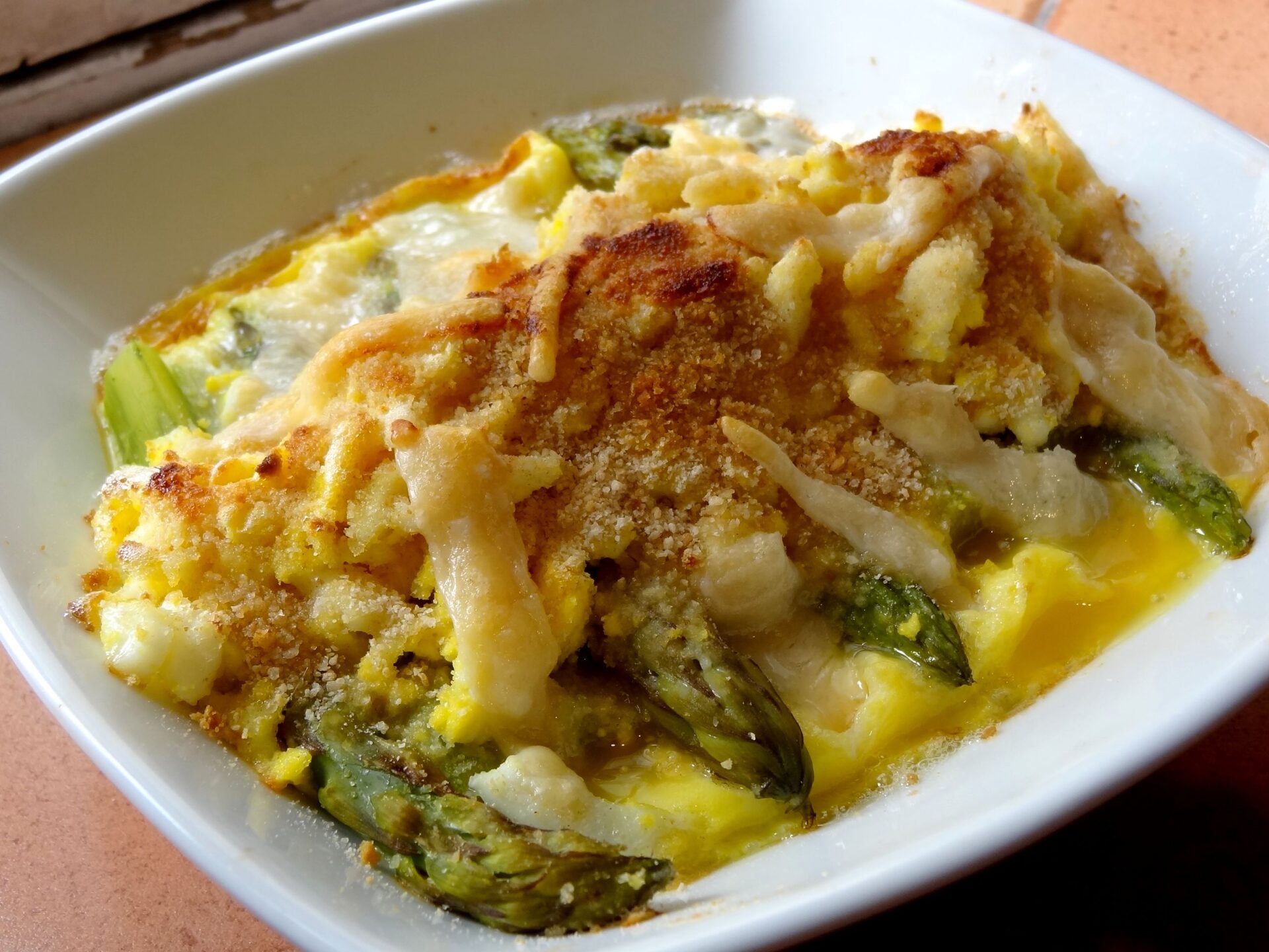 recettes slovènes gratin d'asperges aux oeufs