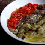 Salade d&rsquo;aubergines, poivrons, oignons