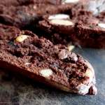 Biscuits aux chocolat et olives noires