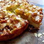 Gâteau aux reines-claudes et amandes