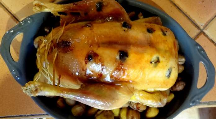 Poularde truffée et farcie