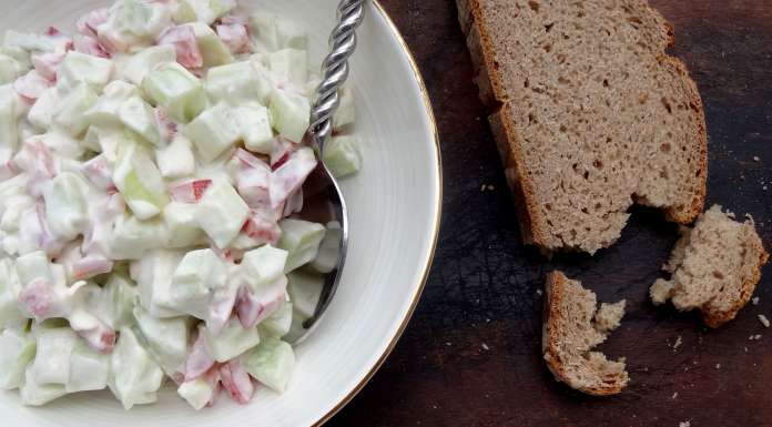 Salade de concombre slovène