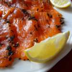 gravlax au thé fumé sirop d&rsquo;érable et birlou