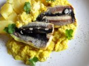 Sardines farcies noix raisins secs et sauce pomme