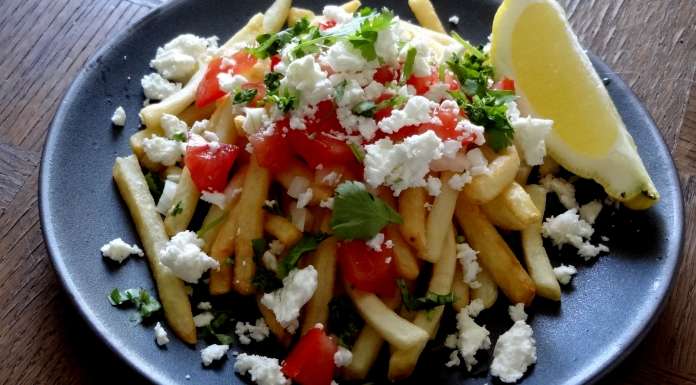 Frites à la feta tomate et citron