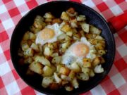Poêlée de pommes de terre aux oeufs (Russie)