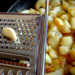 Poêlée de pommes de terre aux oeufs 4