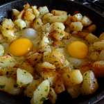 Poêlée de pommes de terre aux oeufs 6