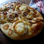 Fougasse au miel thym et chèvre