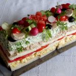 Nude sandwich cake