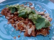Miettes de pita croustillantes à l’avocat
