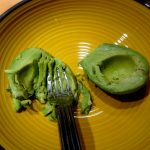 miettes de pita croustillantes à l&rsquo;avocat 4