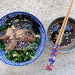 Bol de riz et thon mariné