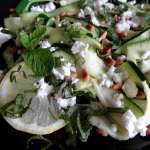 Salade de courgettes menthe feta et pignons