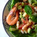 Salade de crevettes avocat et tomate