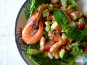 Salade de crevettes avocat et tomate