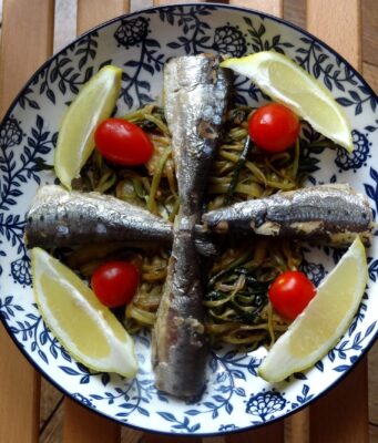 Zoodles frites aux sardines