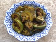Courgettes aux feuilles de curry et épices (végétale et keto)