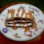 Gâteau keto individuel au chocolat caramel chantilly