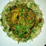 Riz de chou fleur avec poulet , des courgettes et aubergines croquant, épice curry tikka