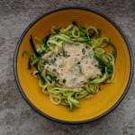 Spaghetti de courgette bang bang
