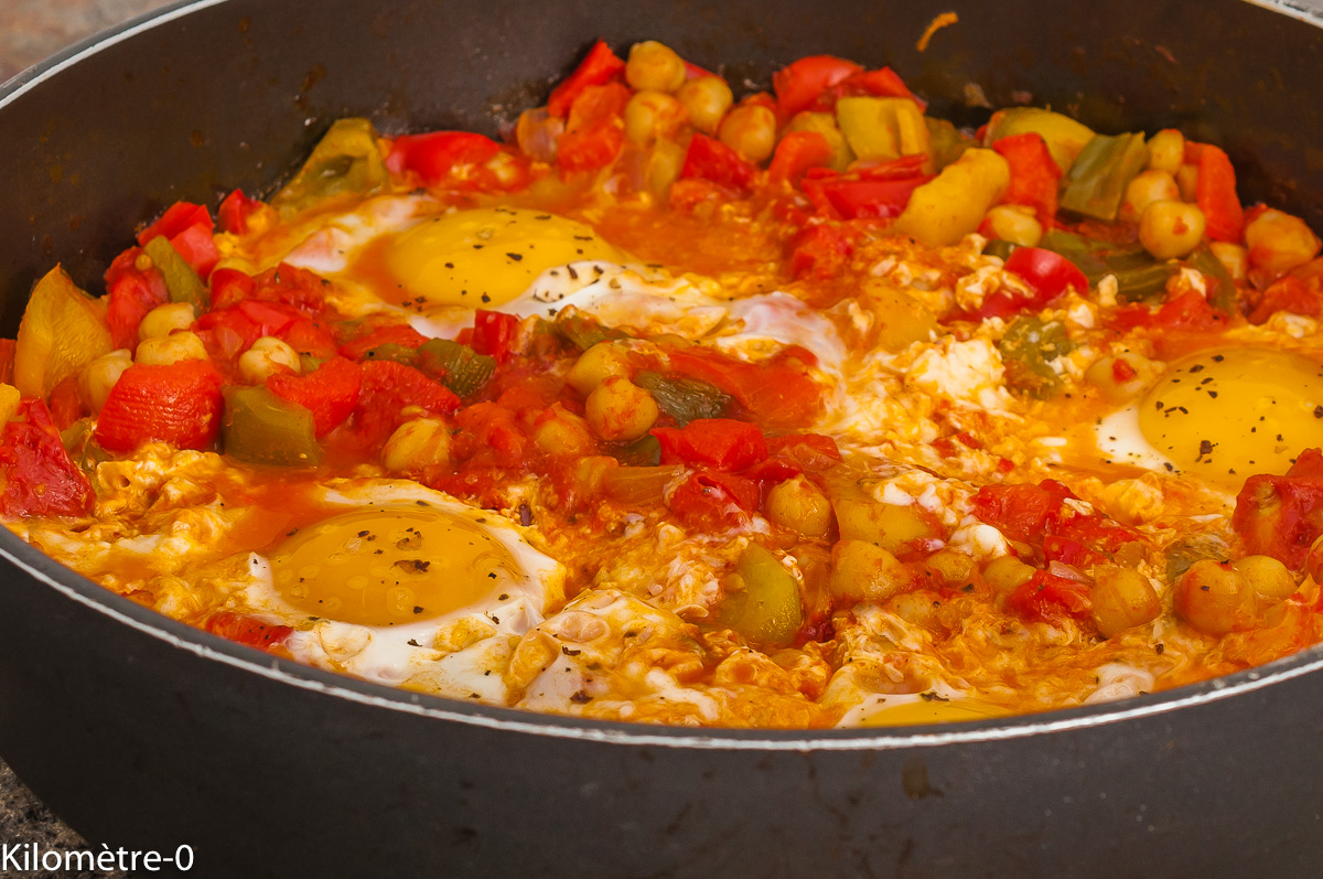 recettes tunisiennes chakchouka aux oeufs et pois chiches