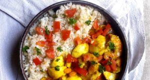 Curry de crevettes et oeufs