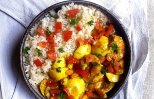 Curry de crevettes et oeufs