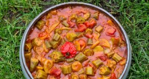 Ragoût de viande aux gombos (Ghana)