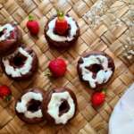 Donuts céto chocolat fraise