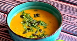 Velouté de courge à la coco et citron vert (céto)
