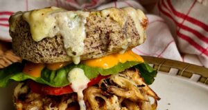 Burger de poulet caramélisé
