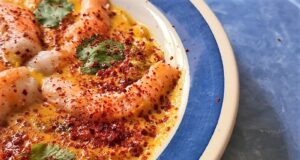 Soupe de crevettes et pâtes au lait de coco