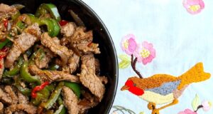 Boeuf sauté aux poivrons et piment à la thaï
