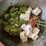 Cake salé aux fanes de radis, lardons et feta 0011